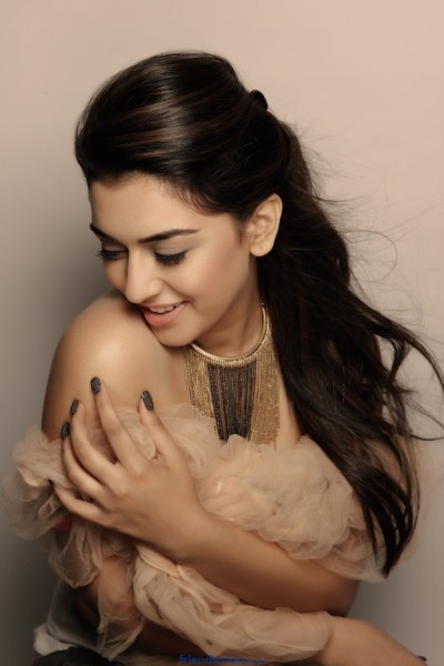Hansika Motwani Latest Spicy Photoshoot - Friendsmoo