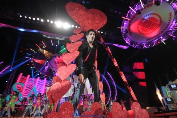 Celebrity Red Carpet Photos at Saifta Awards 2013