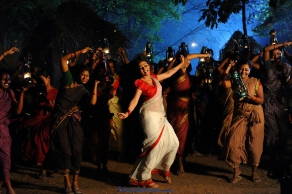 Nayanthara South Indian Actress Latest Photos in White Saree