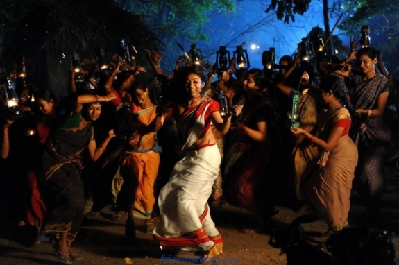 Nayanthara South Indian Actress Latest Photos in White Saree