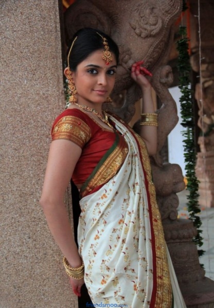 South Indian Actress Sheena Shahabadi Latest Photos in White Saree