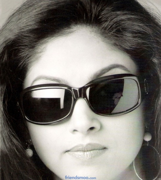 Nadhiya Latest Photo Shoot Stills