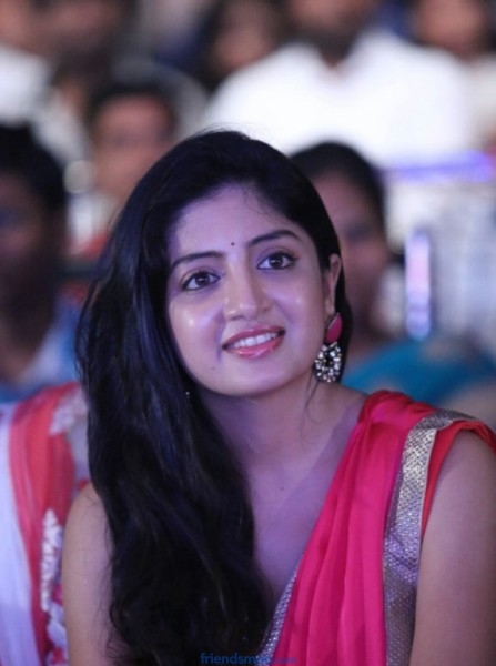 Poonam Kaur Photos in Saree at Aadu Magaadura Bujji Audio Event