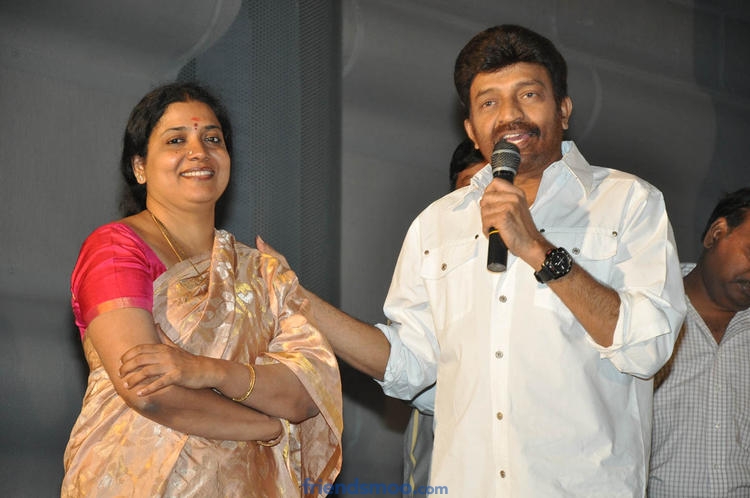 Rajasekhar and Jeevitha sells flat to clear debts