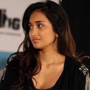 Jiah Khan’s Family Finds Suicide Note?