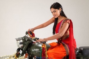 Bindu Madhavi Latest Photos in Langa Voni
