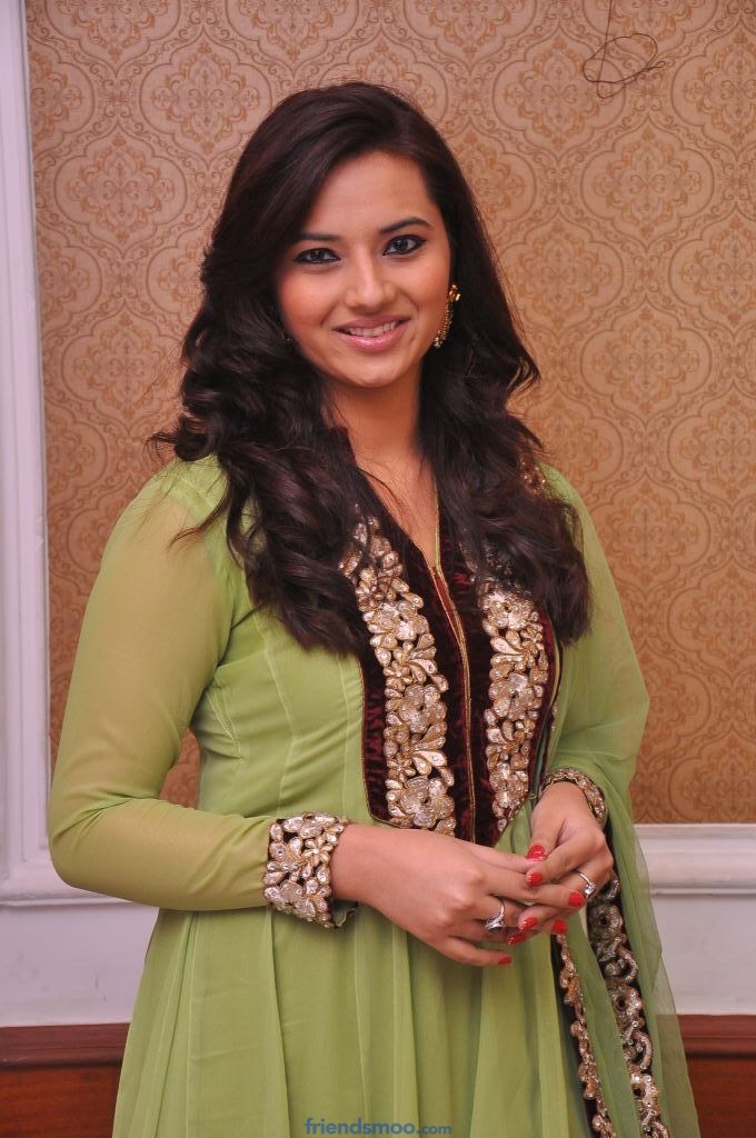 Isha Chawla Latest Photos