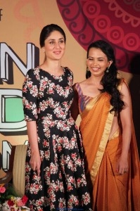 Kareena Kapoor Latest Photos-Friendsmoo