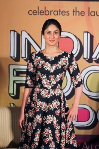 Kareena Kapoor Latest Photos-Friendsmoo