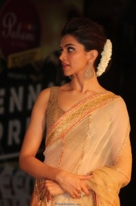 Palam Silks Chennai Express Meena Hunt Photos