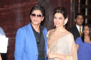 Palam Silks Chennai Express Meena Hunt Photos