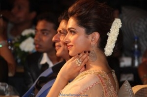 Palam Silks Chennai Express Meena Hunt Photos