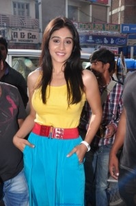 Regina Cassandra Latest Photos in Yellow Top - Tollywood - Friendsmoo