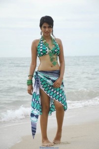 Shraddha Das Latest Hot Photos in Beach - Tollywood - Friendsmoo