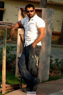 Shankar’s ‘I’ as ‘Manoharudu’ in Telugu