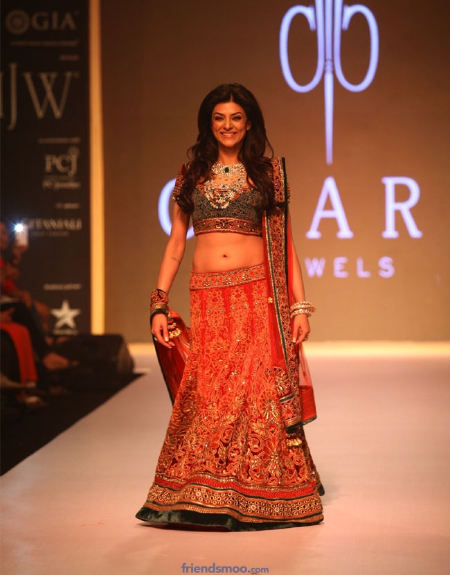 Bollywood Celebs at International Jewellery Week