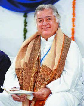 Shashi Kapoor undergoes eye surgery