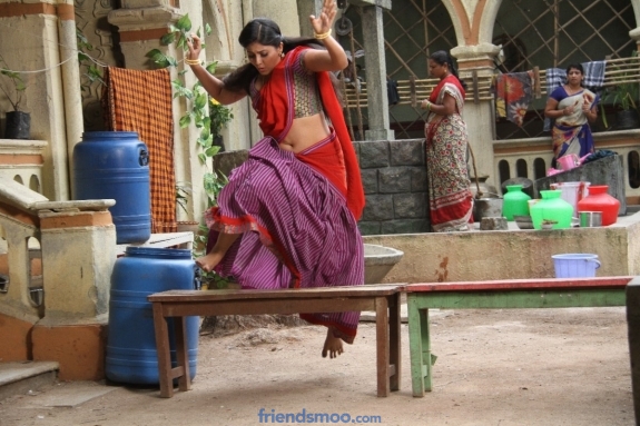 Anjali Indian Actress Latest Photos in Green Half Saree