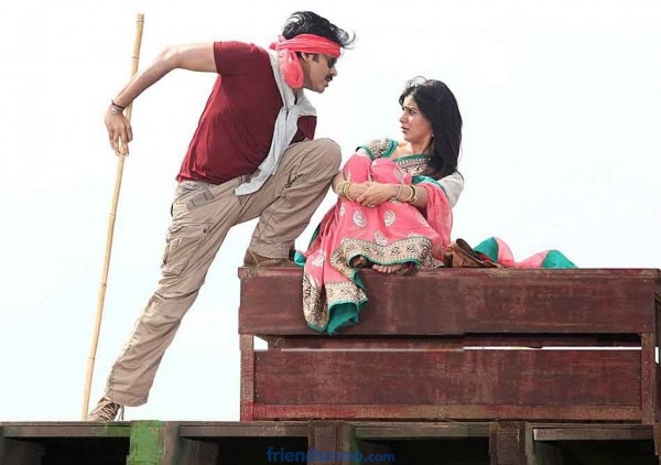 Attarintiki Daredi Latest Pawan Kalyan and Cute Samantha Latest Photos
