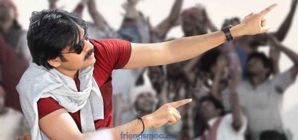 Attarintiki Daredi Latest Pawan Kalyan and Cute Samantha Latest Photos