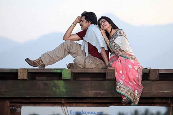 Attarintiki Daredi Latest Pawan Kalyan and Cute Samantha Latest Photos