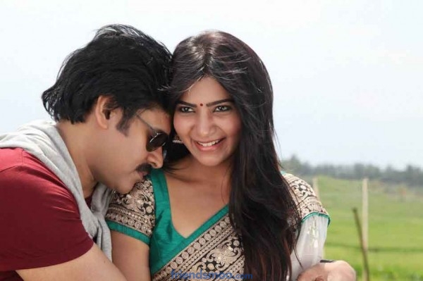 Attarintiki Daredi Latest Pawan Kalyan and Cute Samantha Latest Photos