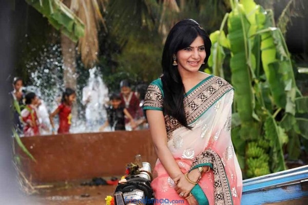 Attarintiki Daredi Latest Pawan Kalyan and Cute Samantha Latest Photos