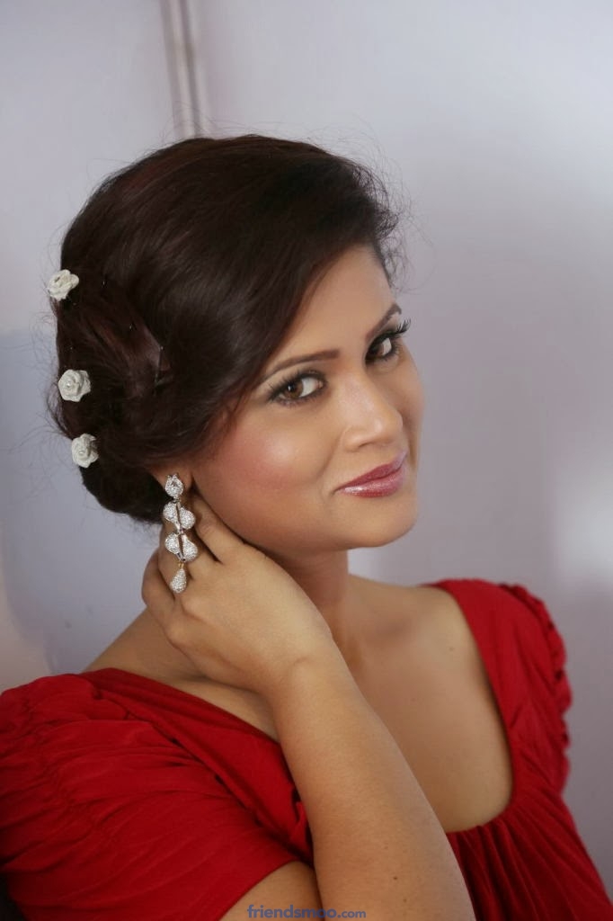 Anchor Shilpa Chakravarthy  Latest Photos in Red Dress