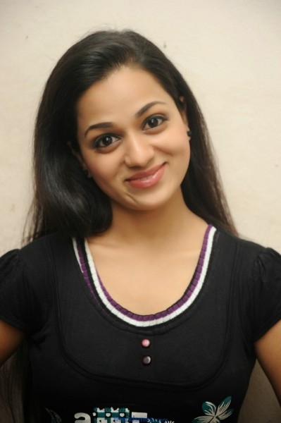 Actress Reshma Photos in Black T-Shirt