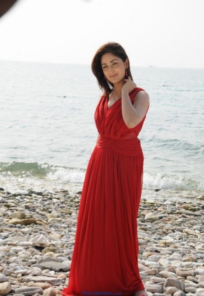 Yami Gautam Latest Phosting in Red Dress