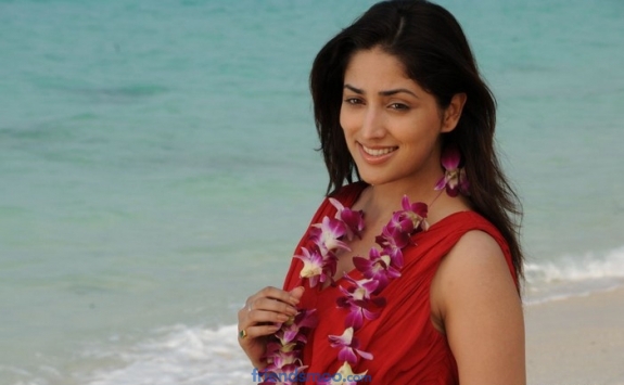 Yami Gautam Latest Phosting in Red Dress