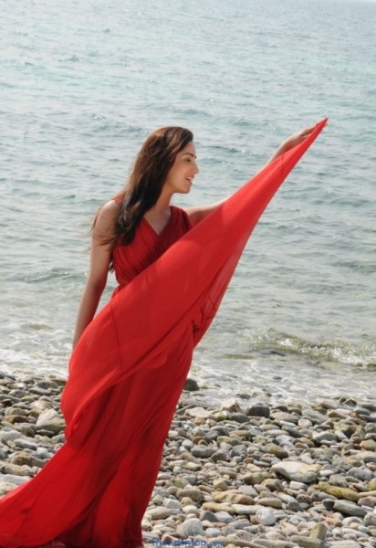 Yami Gautam Latest Phosting in Red Dress