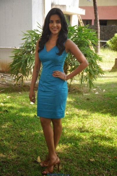 South Indian Actress Priya Anand Photos in Blue Short Dress.