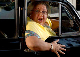 Daisy Irani gulps down 5 beers for scene