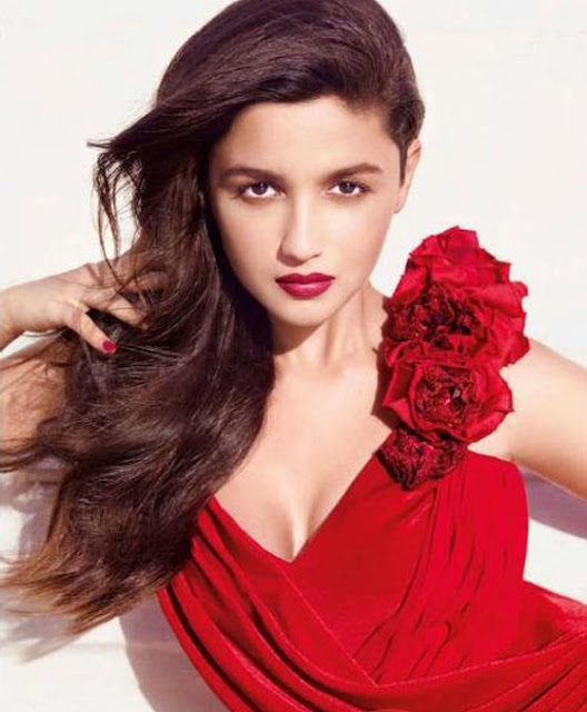 Alia Bhatt Photos Collection from Events, Movie Promotions, Birthdays, Special and More