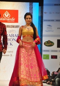 Catherine Tresa Latest Spicy Photos-Friendsmoo