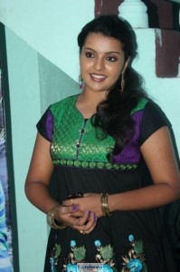 Divya Nagesh Latest Photos - Friendsmoo