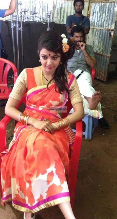 Kajal Aggarwal Unseen Pic in Saree in the Set of Upcoming Movie.