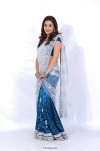 Nisha Aggarwal Latest Photoshoot Pics-Friendsmoo