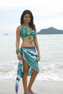 Shraddha Das Latest Hot Photos in Beach - Tollywood - Friendsmoo